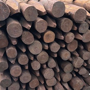 UK Treated Creosote RW Post 3-4